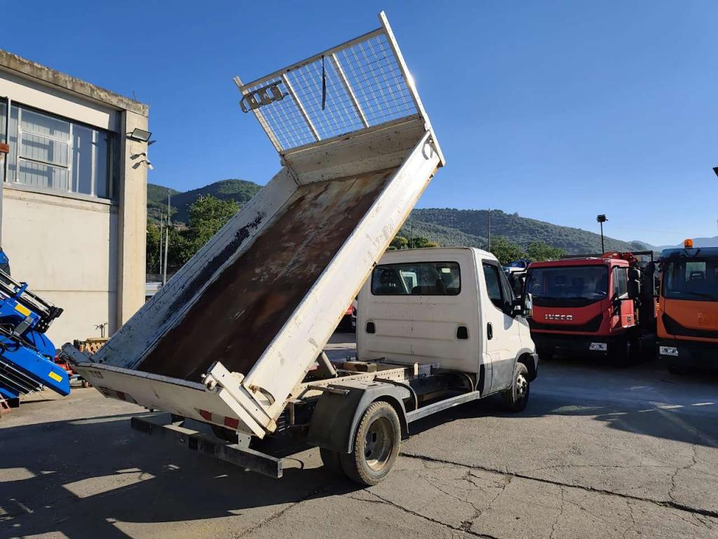 Iveco DAILY 35-120 Foto 8