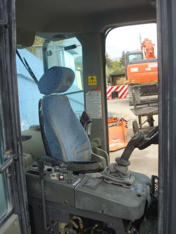 Cabina per Hitachi ZW220-ZW250-ZW310 Foto 3