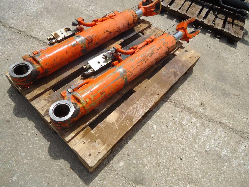 Pistone sollevamento per Fiat Hitachi W130-130PL Foto 1