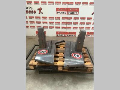 Paratia per Hitachi ZW220 SERIE5 in vendita da Massucco T. Srl Area Ricambi