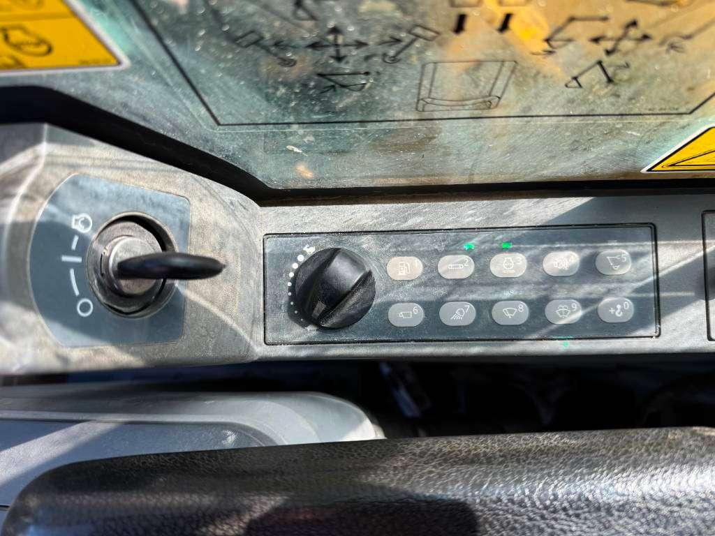 Caterpillar 320FL - Automatic Greasing / Camera Foto 10
