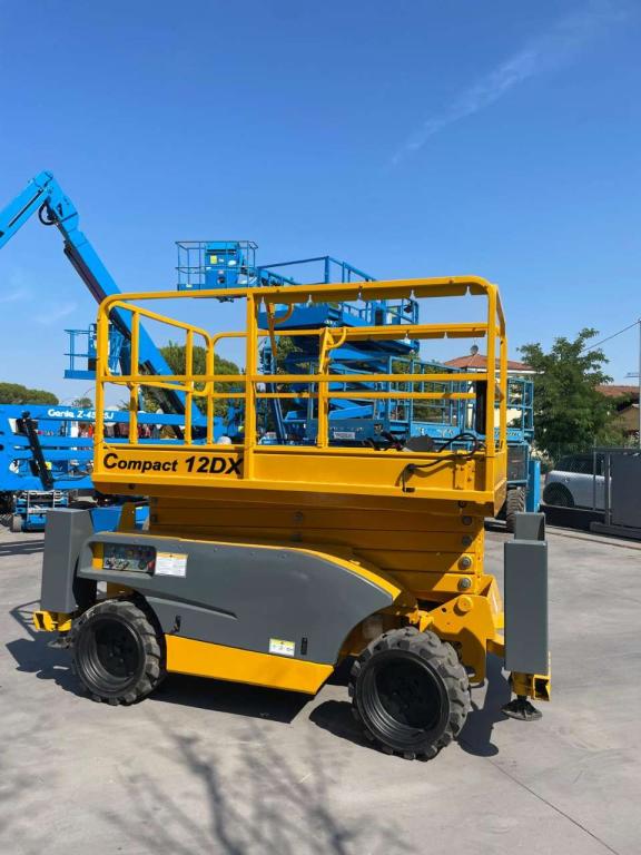 Haulotte Compact 12DX Foto 2