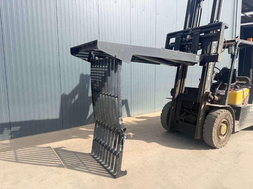 Caterpillar 313E / 320E / 320F / 323E / 325F / 329E/ 330F / 3 Foto 1