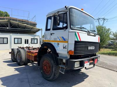 Fiat Iveco 330 35 Foto 1