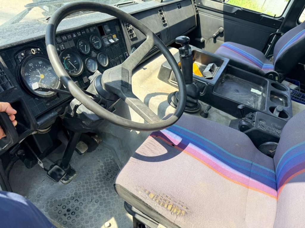 Fiat Iveco 330 35 Foto 5