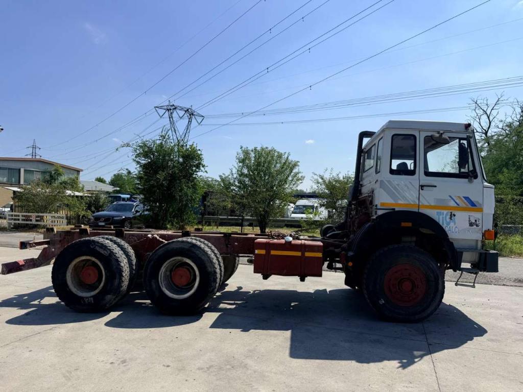 Fiat Iveco 330 35 Foto 6