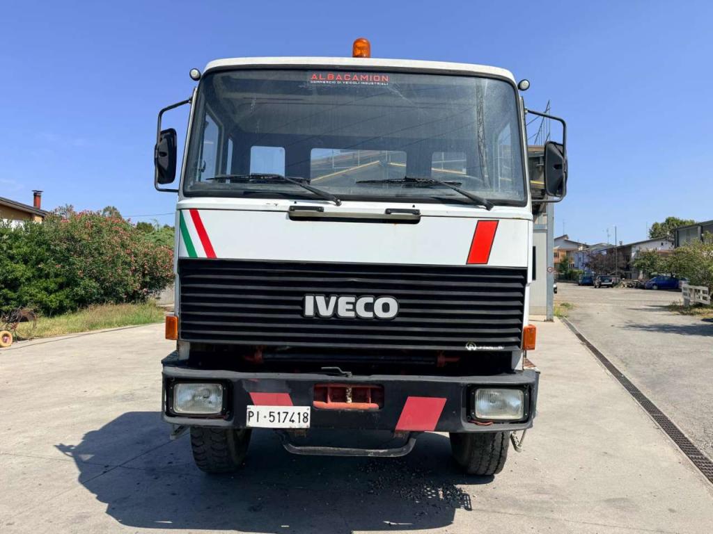 Fiat Iveco 330 35 Foto 8