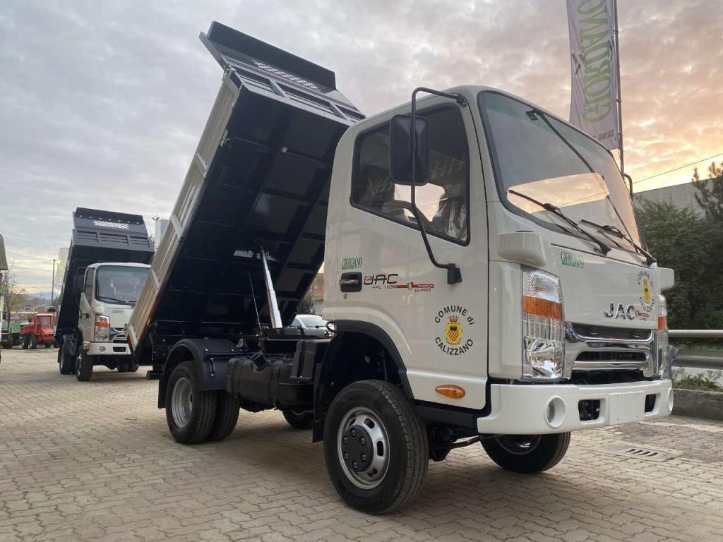 Durso TRANSPORTER AGRICOLO JAC 65 HFC 1035 4WD Foto 1