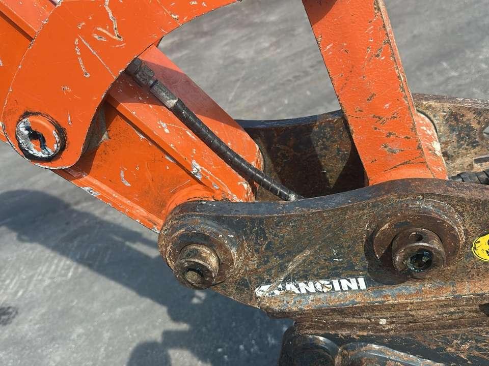 Hitachi ZX 55U - 6 Foto 4