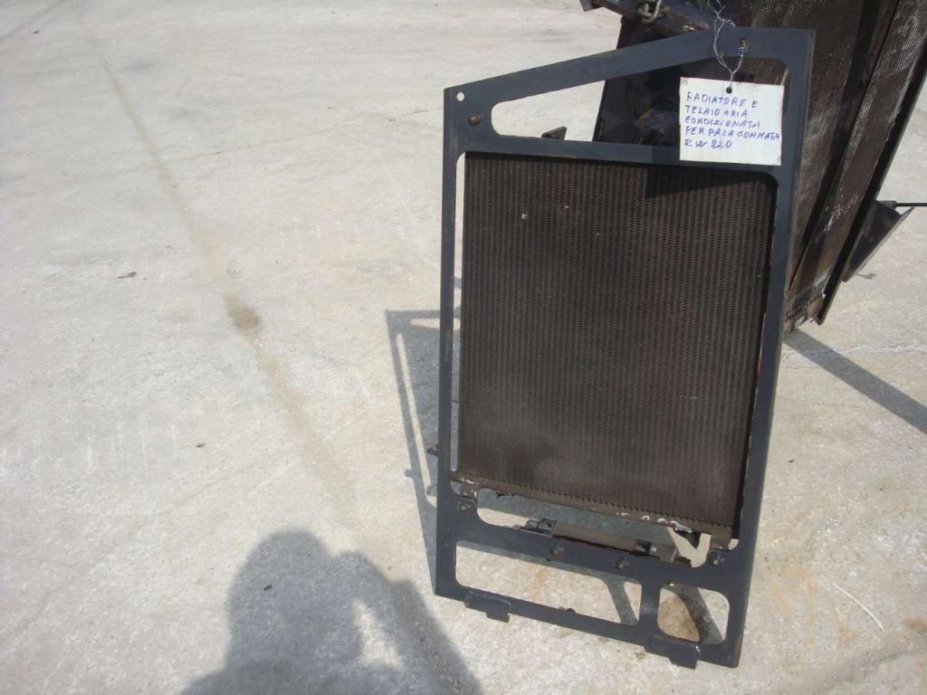 Radiatore aria condizionata per Hitachi ZW 220 Foto 3