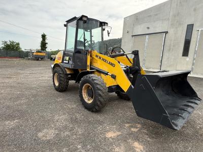 New Holland W50 in vendita da D.F. Car di Franco e Giuseppe