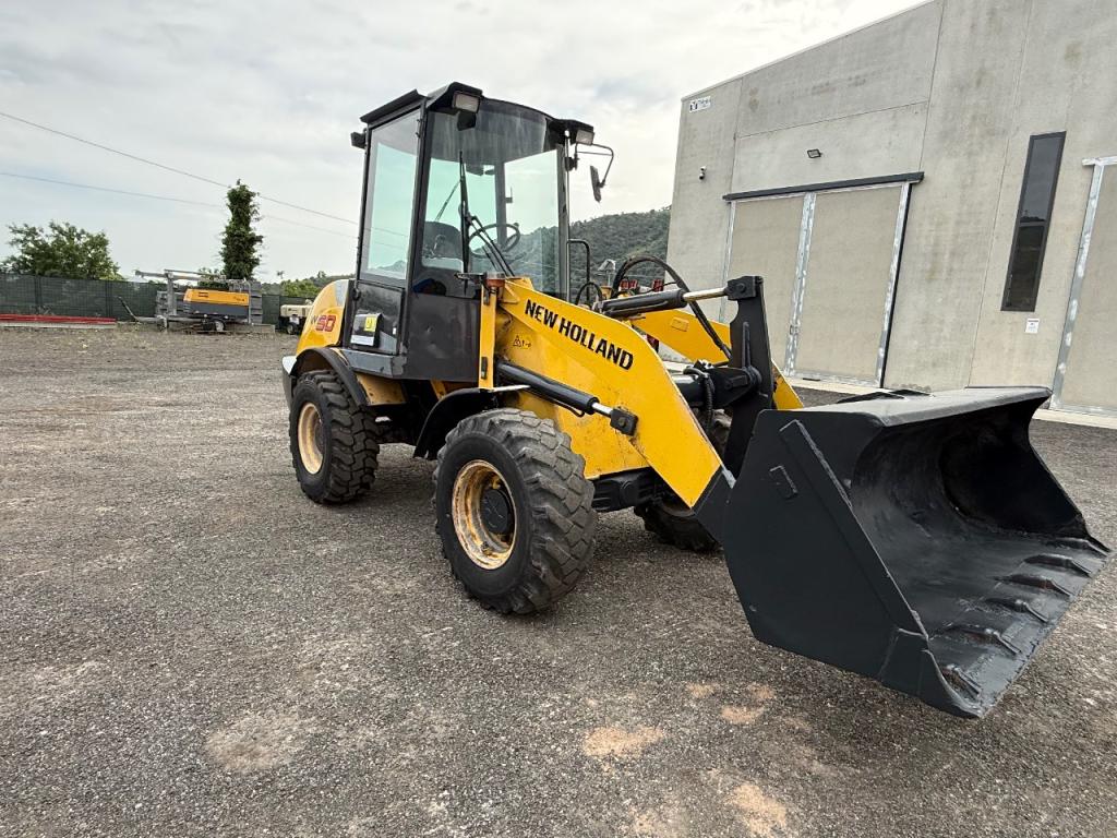 New Holland W50 Foto 1