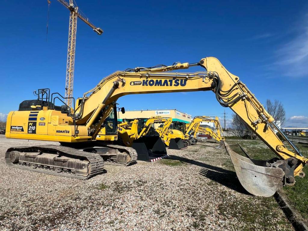 Komatsu PC210LCi-11 Foto 1