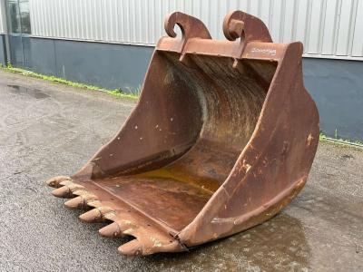 Verachtert Bucket with teeth in vendita da Big Machinery