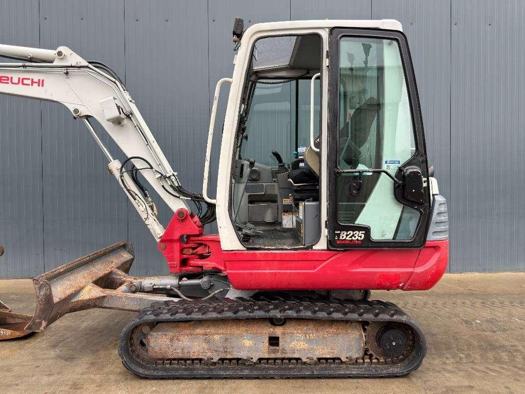 Takeuchi TB235 Foto 20
