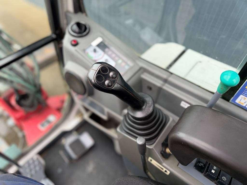 Takeuchi TB235 Foto 24