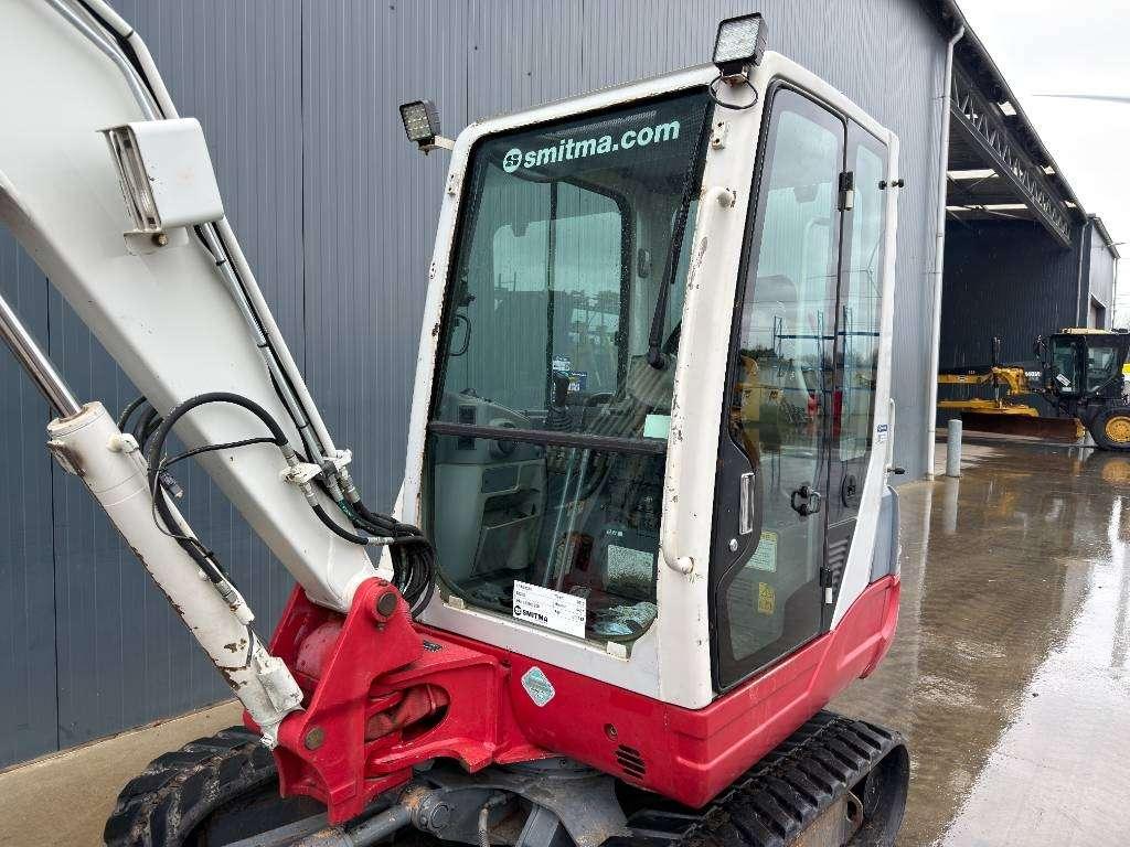 Takeuchi TB235 Foto 5
