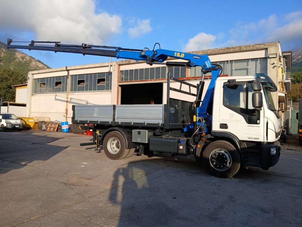 Iveco EUROCARGO 180-320L Foto 25