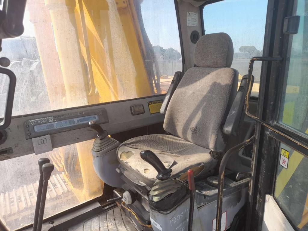 JCB JS 220 Foto 18