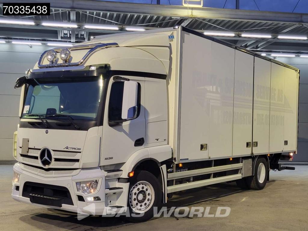 Mercedes Actros 1835 Actros 4X2 Full-Air Automatic Euro 6 2t Tailgate Foto 3