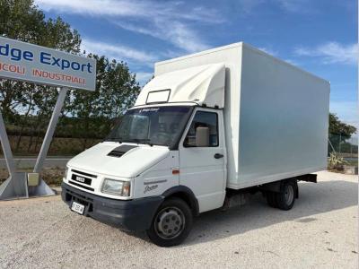 Iveco TURBO DAILY 35C10 furgonato in vendita da Bridge Export Srl