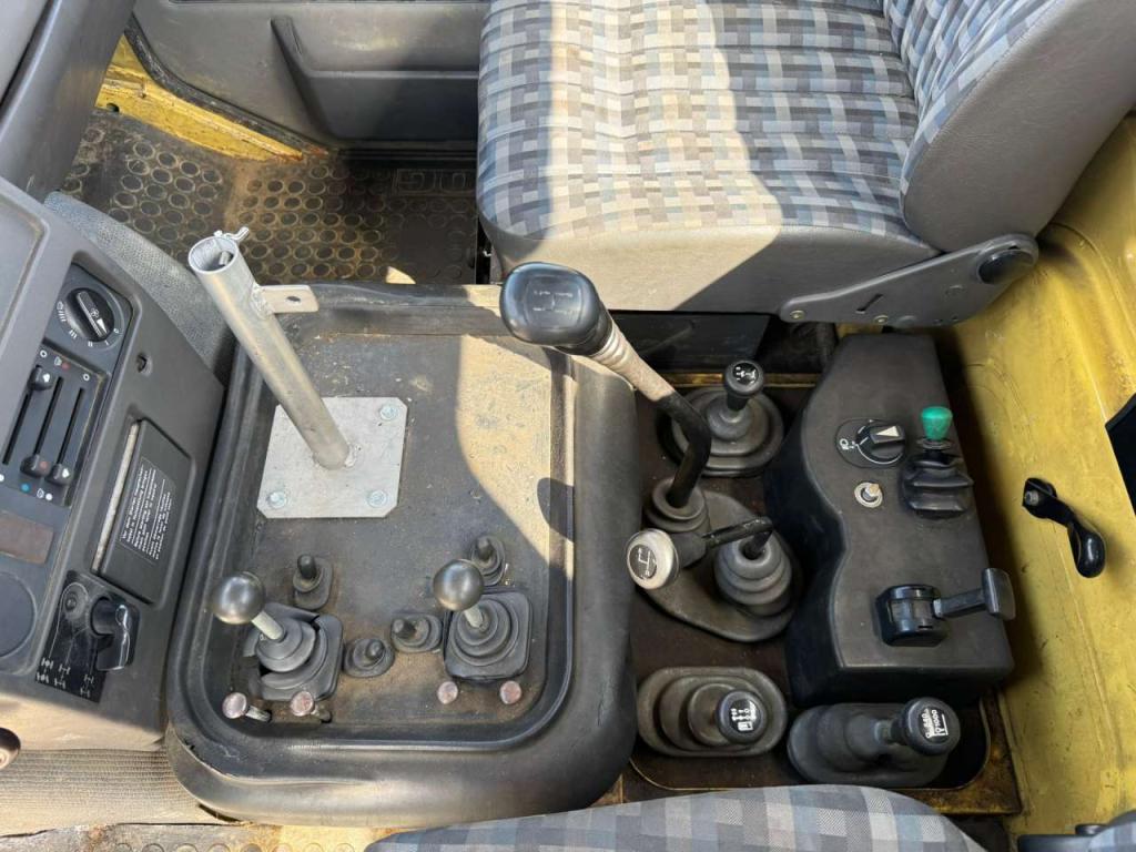 Mercedes-Benz Unimog U140 Foto 25