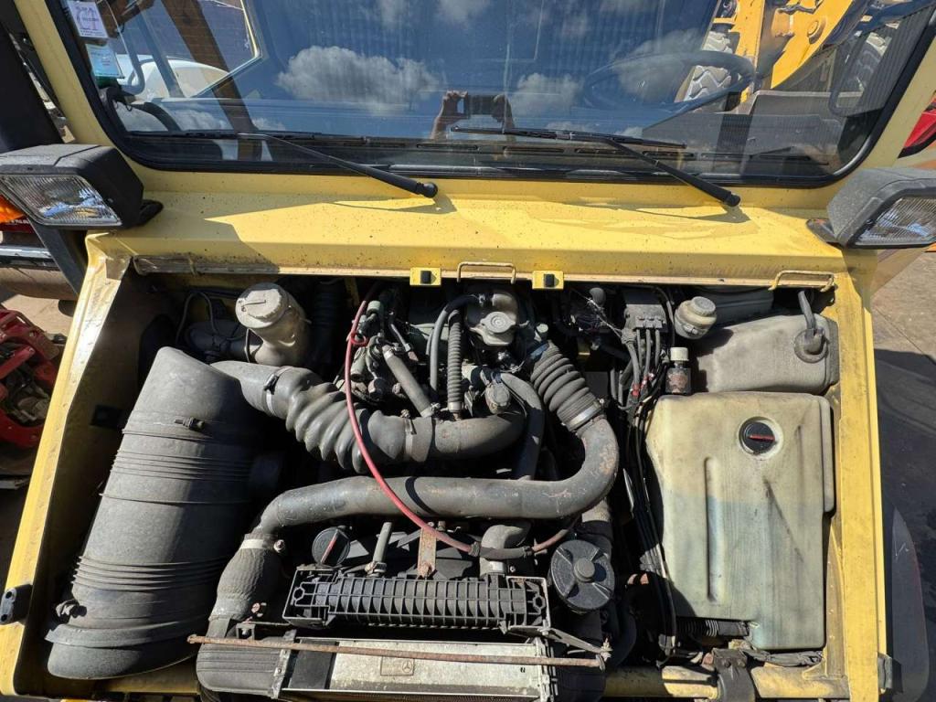 Mercedes-Benz Unimog U140 Foto 28