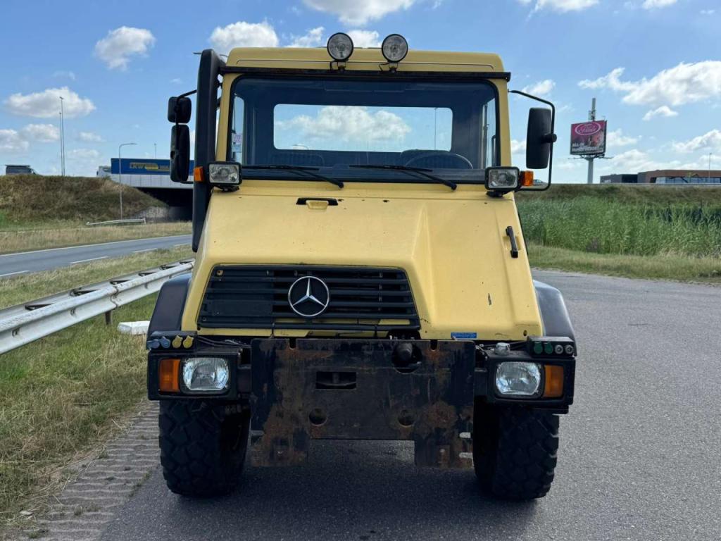 Mercedes-Benz Unimog U140 Foto 8
