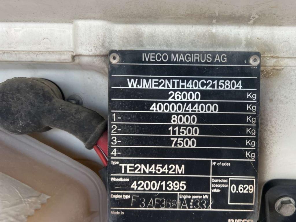 Iveco STRALIS 260S45 Foto 7