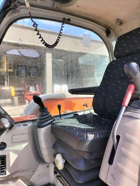Fiat Kobelco E80SR Foto 3
