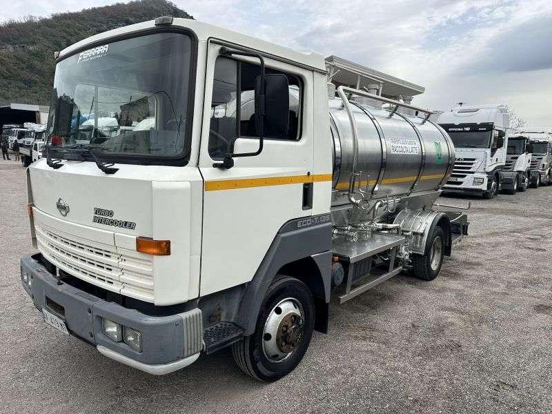 Nissan T135 Foto 1