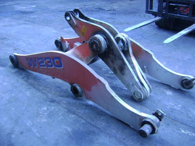 Braccio per pala per Fiat Hitachi W 230 Foto 1