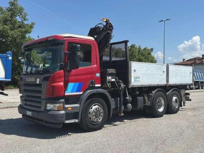 Scania P320 DB 6x2 Foto 1
