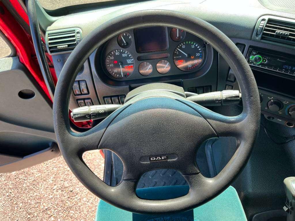 Daf CF85.430 + Effer 550 6/S Crane Foto 11