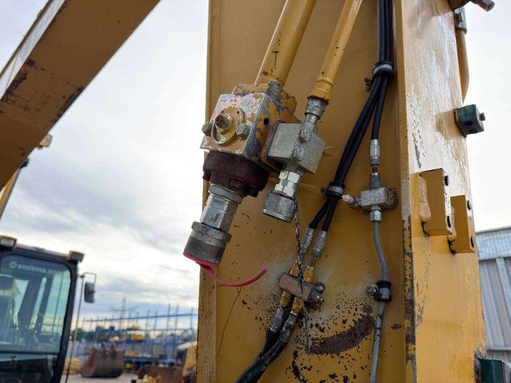 Caterpillar 320D L Foto 16