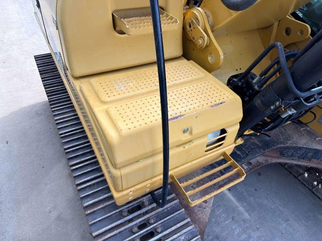 Caterpillar 320D L Foto 17