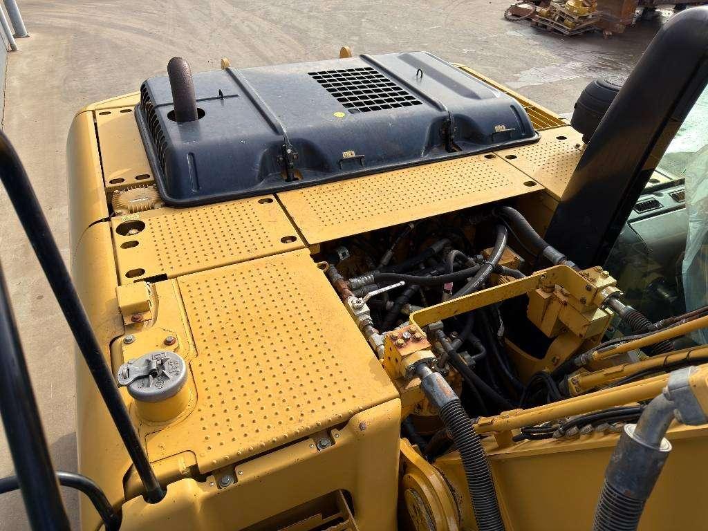 Caterpillar 320D L Foto 18