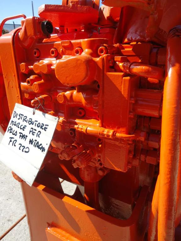 Distributore marce per Fiat Hitachi FR220 Foto 1