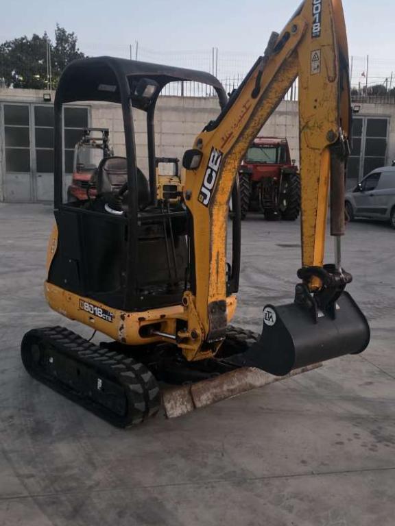 JCB 8018 Foto 1