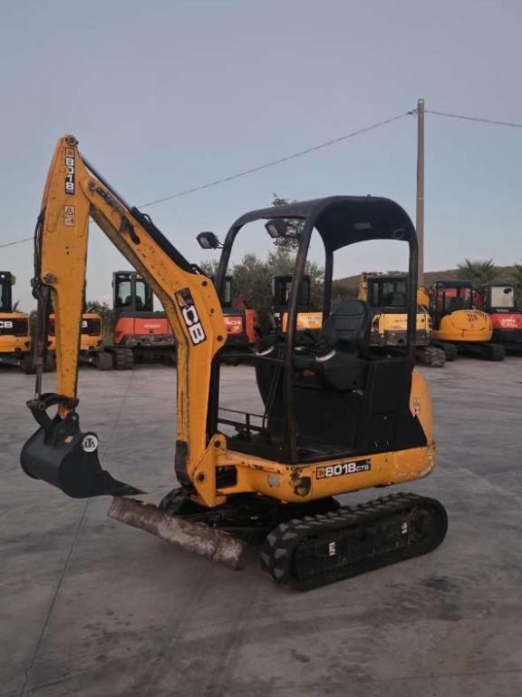 JCB 8018 Foto 3