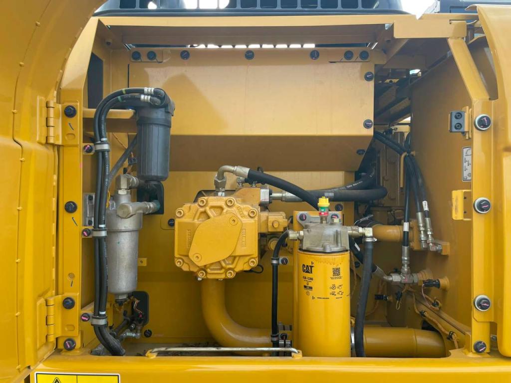Caterpillar 323D3 Foto 30