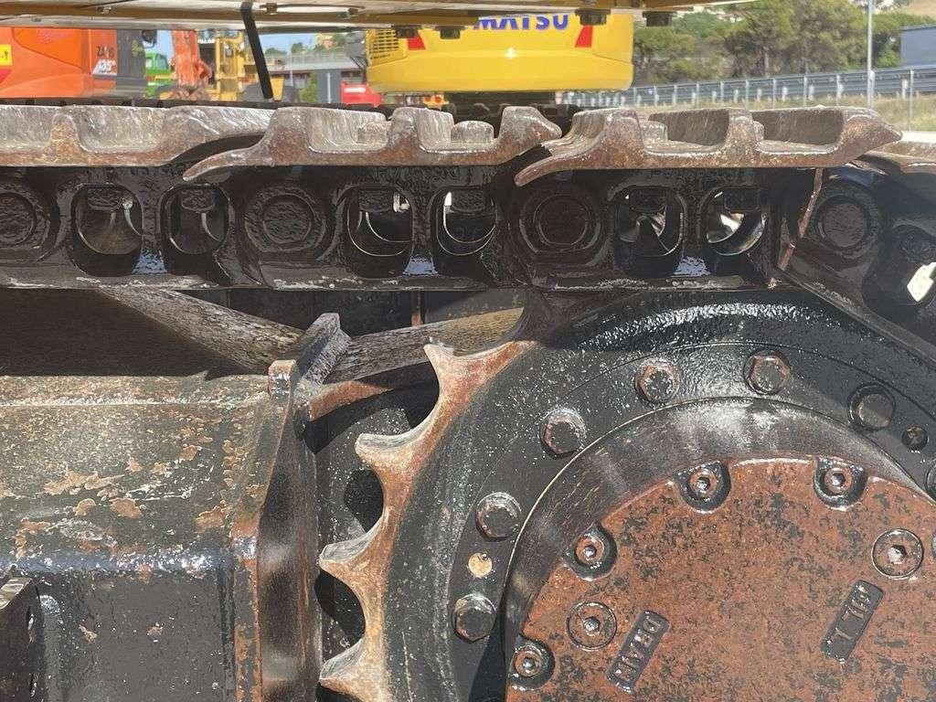 JCB JS 130 Foto 6