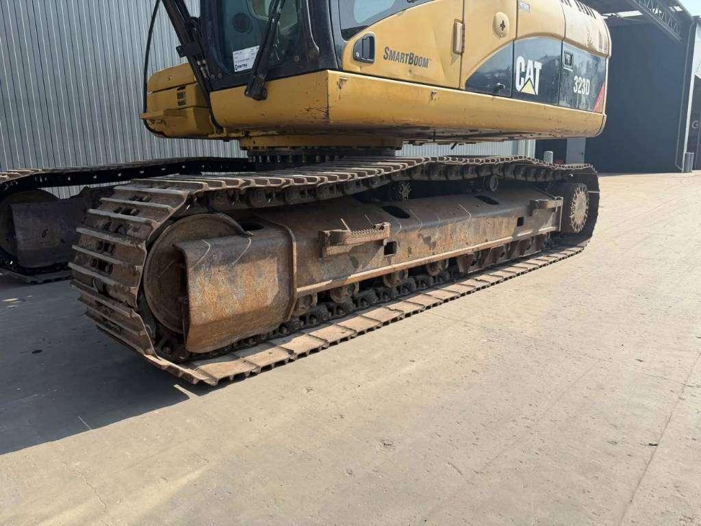 Caterpillar 323D L Foto 17