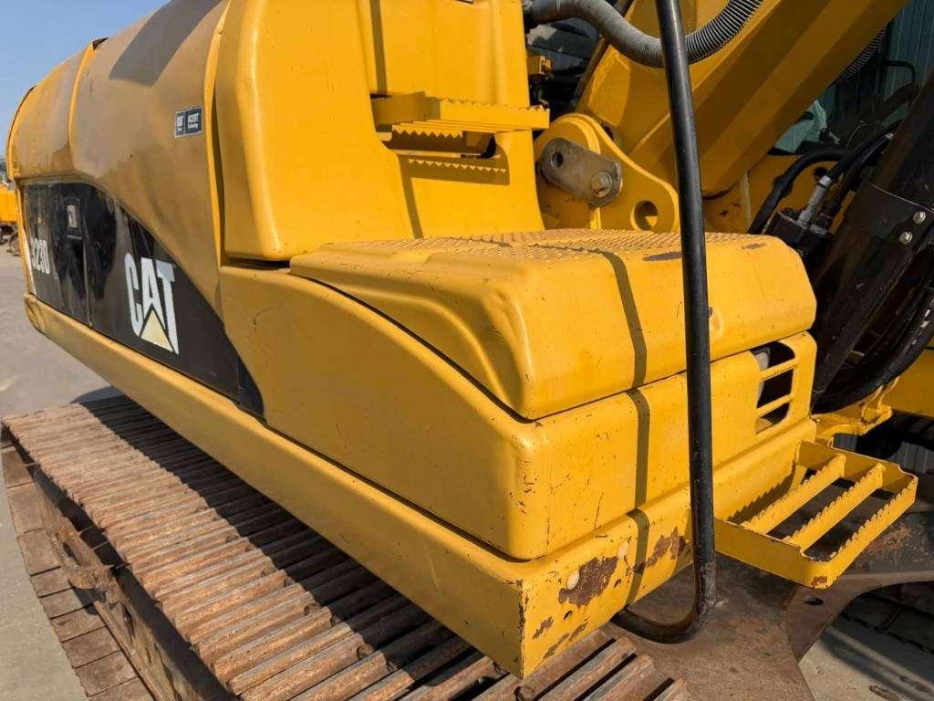 Caterpillar 323D L Foto 8