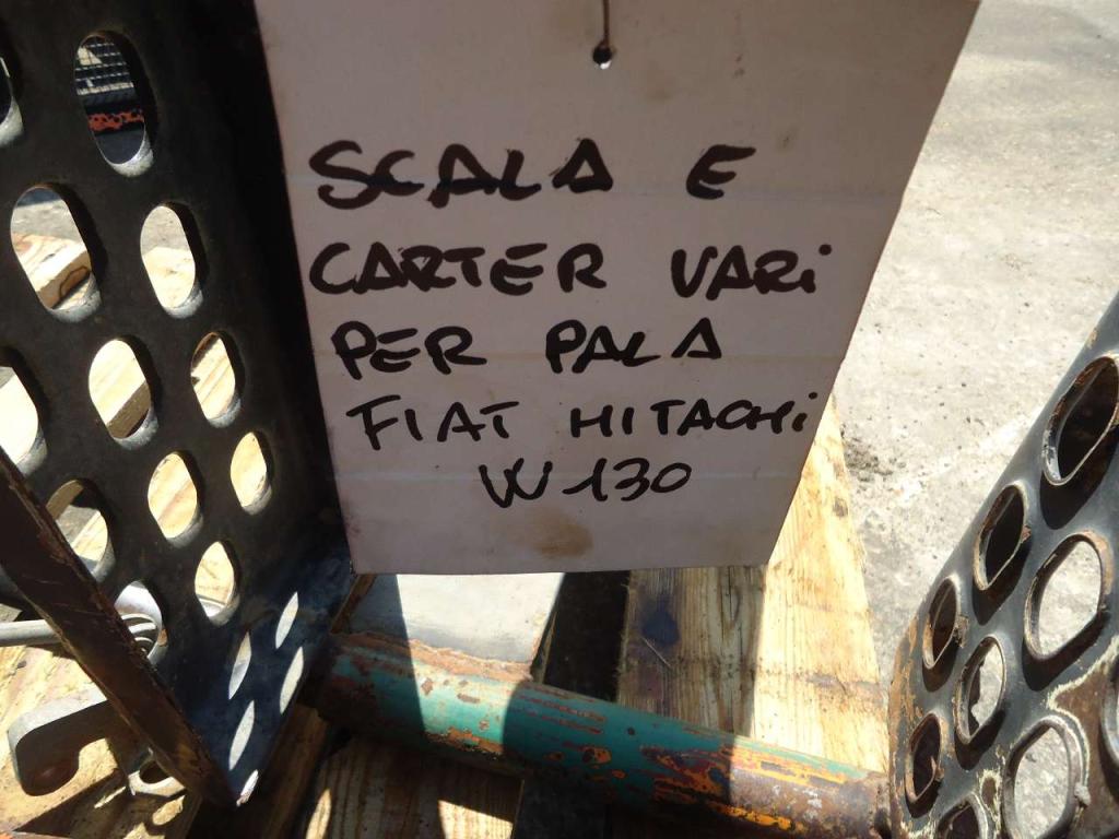 Cofanatura e carter carrozzeria per Fiat Hitachi W130 Foto 4