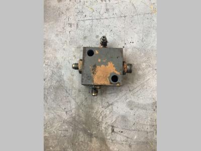 Valvola distributore avanzamento per Fiat Hitachi EX 235 in vendita da Massucco T. Srl Area Ricambi