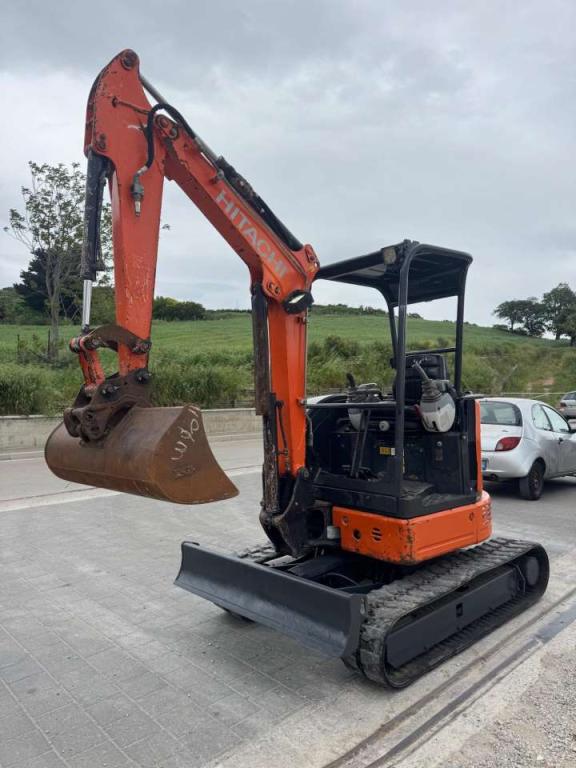 Hitachi ZX26U-5AYR Foto 1