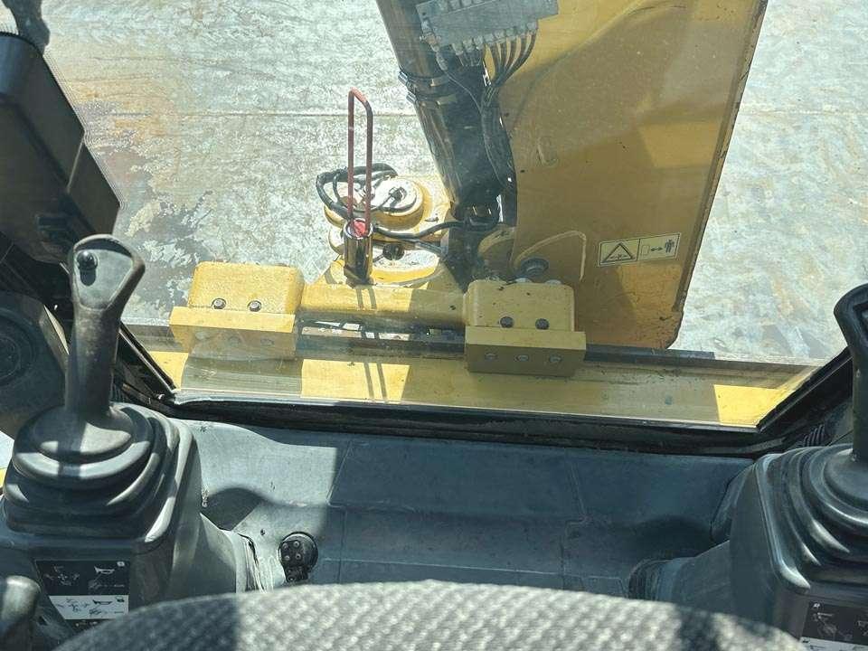 Caterpillar 432F2 4x4 Foto 16