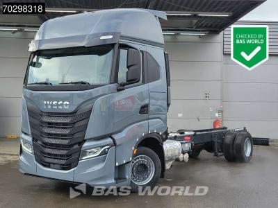 Iveco S-Way 460 4X2 NEW! Chassis FULL AIR ACC LED Euro 6 in vendita da BAS World B.V.