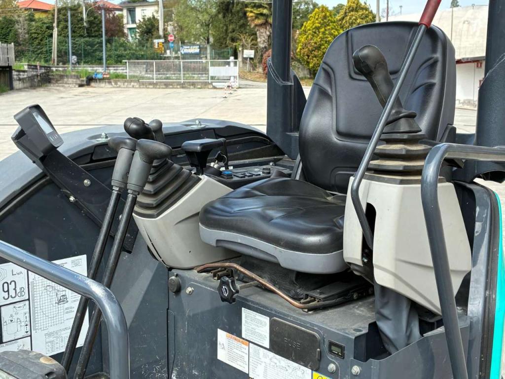 Kobelco SK30-sr Foto 4